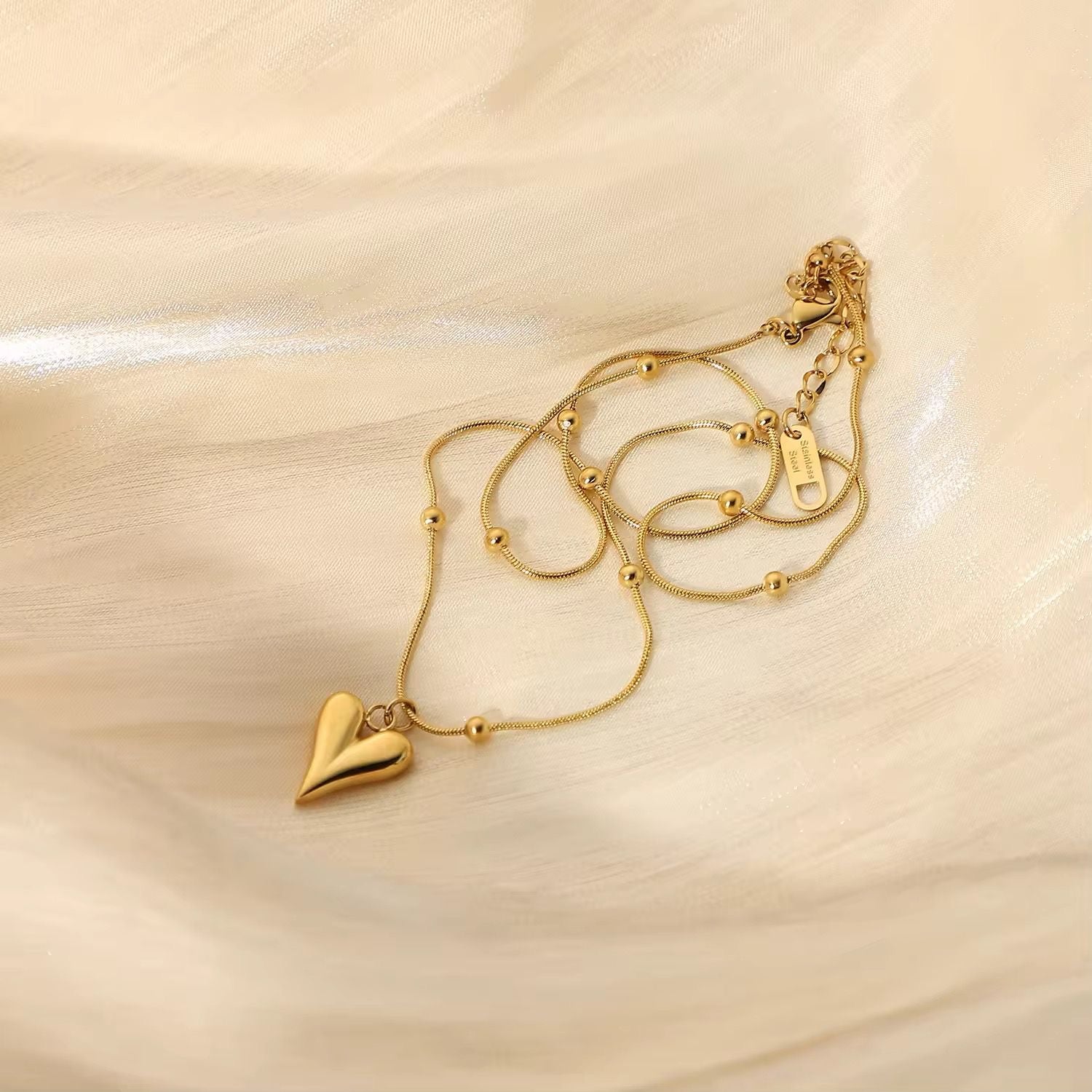 Elegant Gold Heart Pendant Necklace