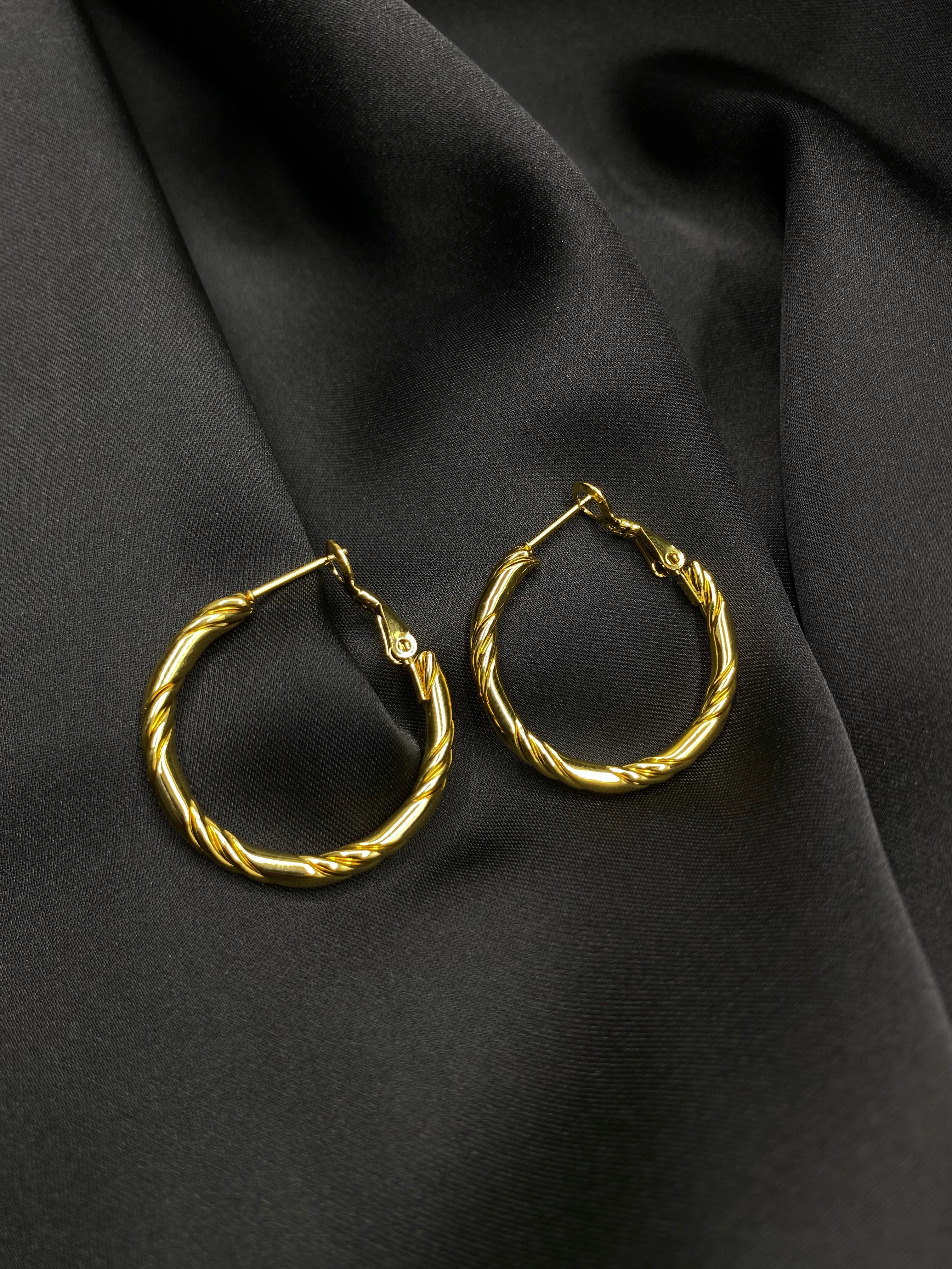 Twisted Classic Gold Hoop Earrings