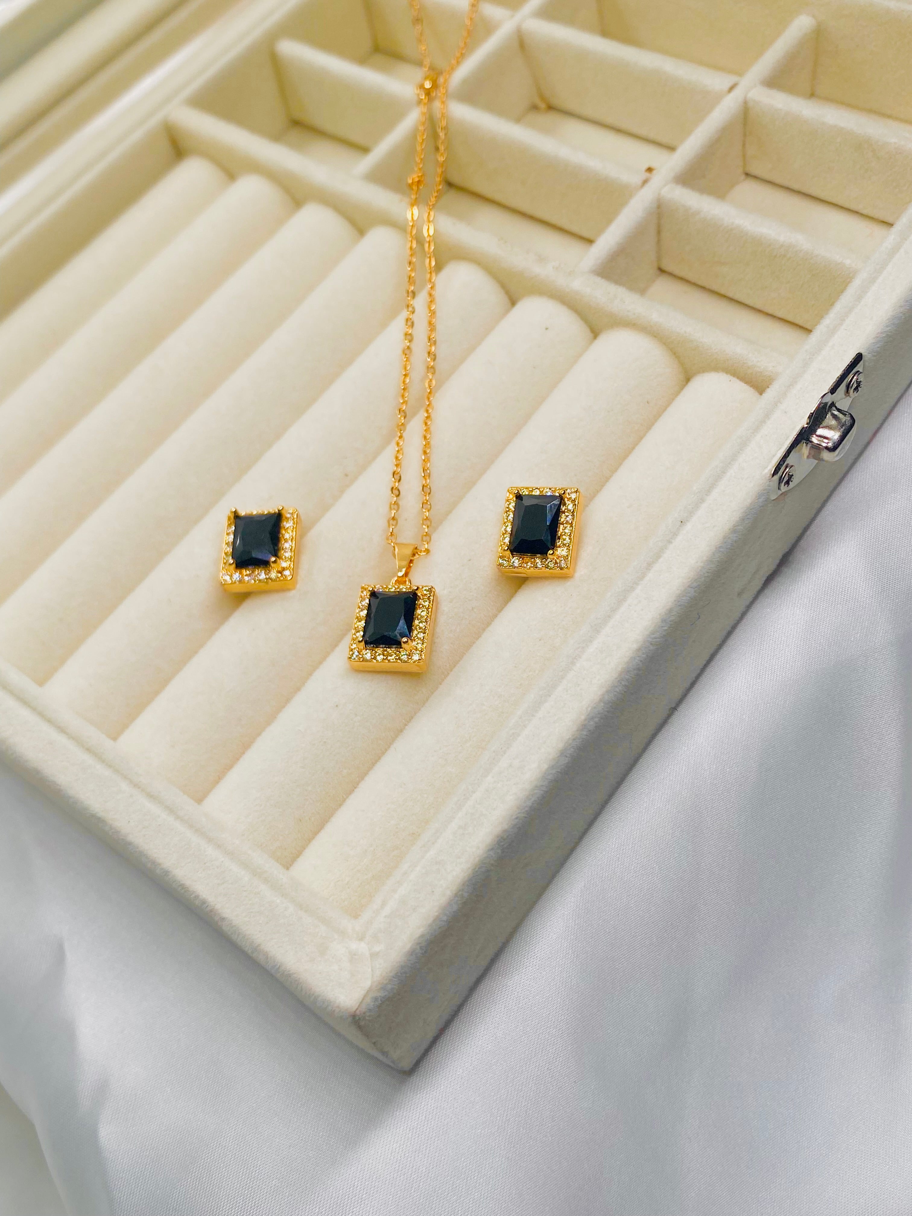 Midnight Halo Black Onyx Pendant Necklace