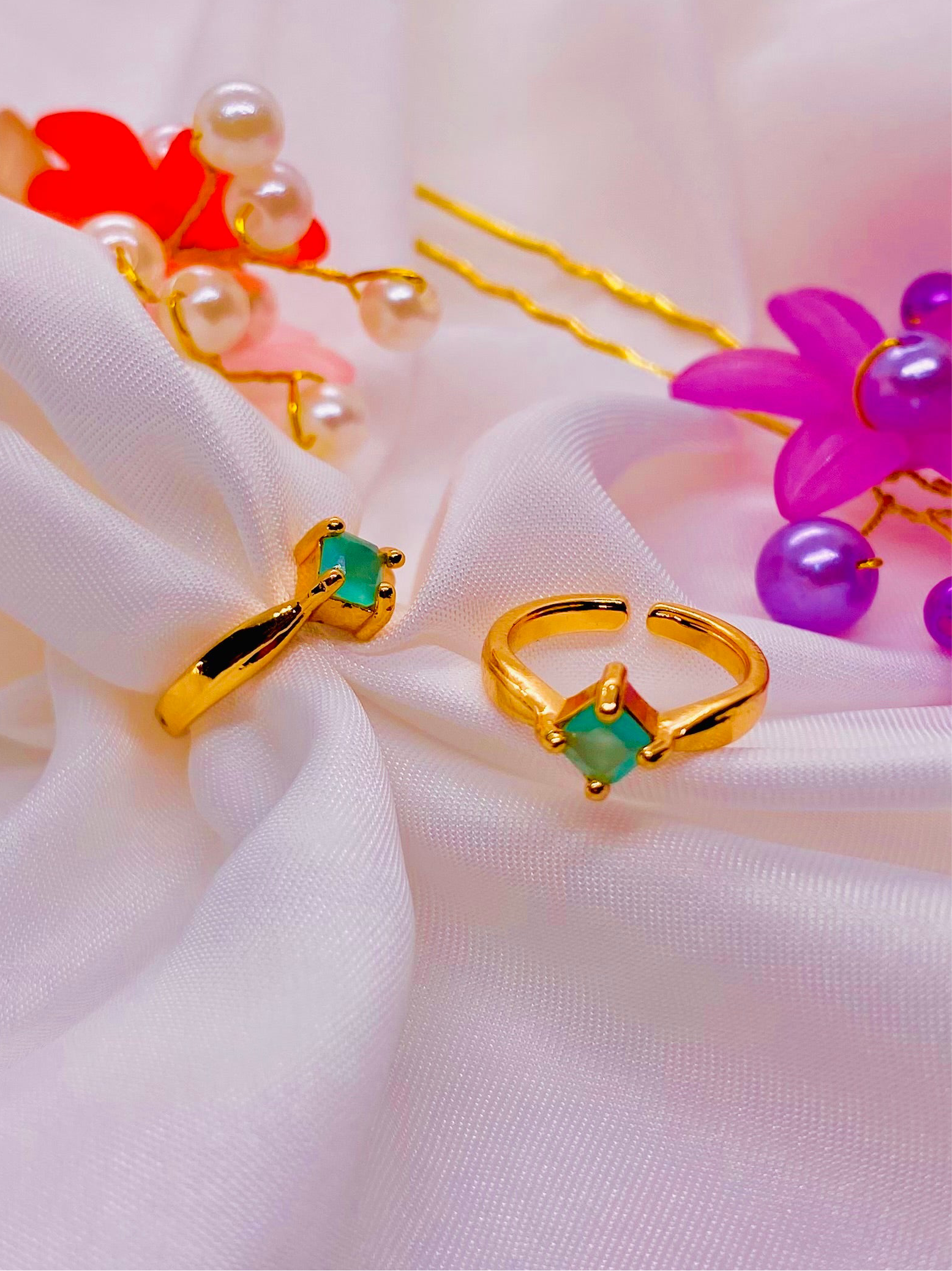 Emerald Square Solitaire Gold Ring