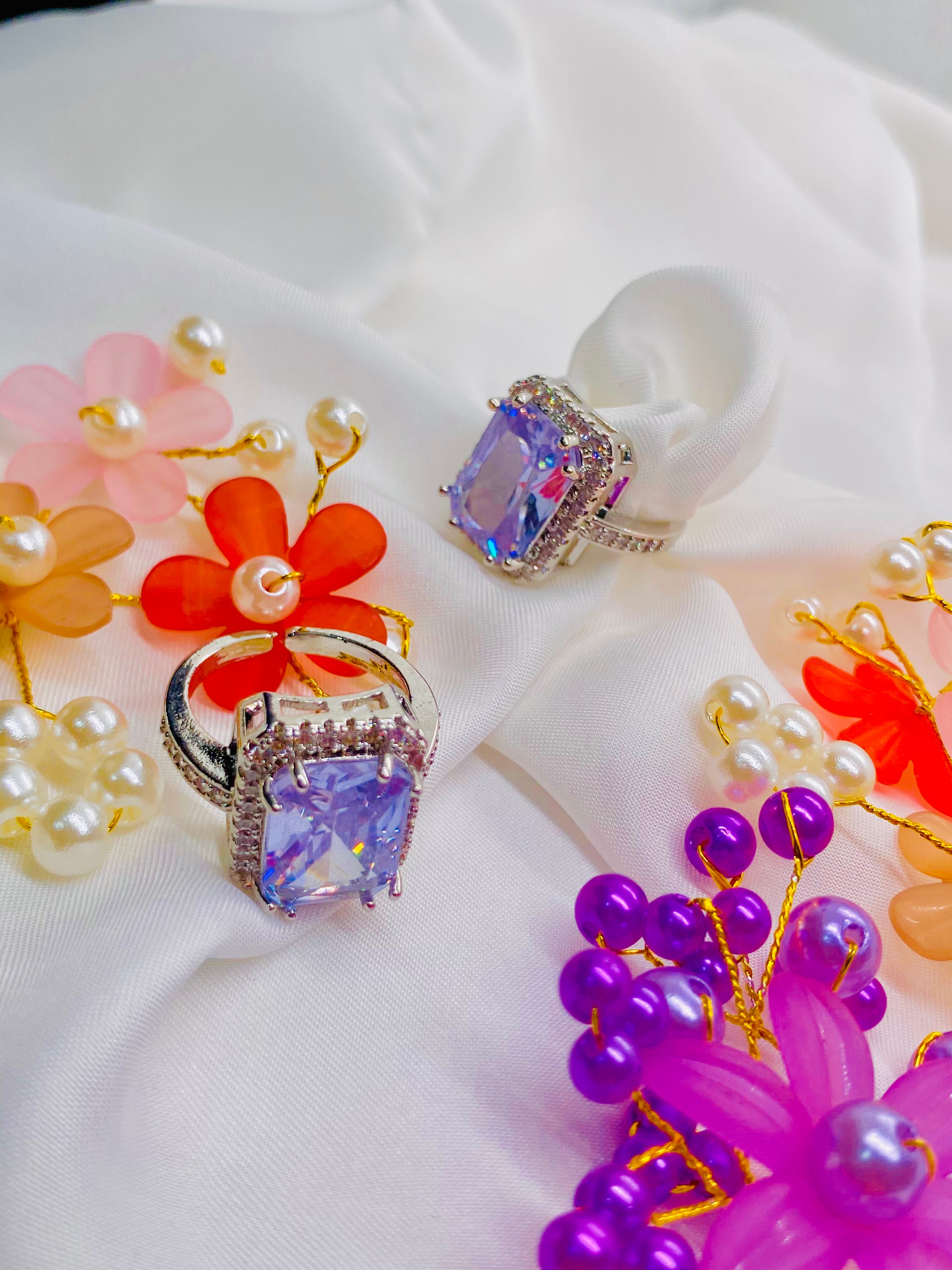 Elegant Violet Crystal Statement Ring – Timeless Glamour
