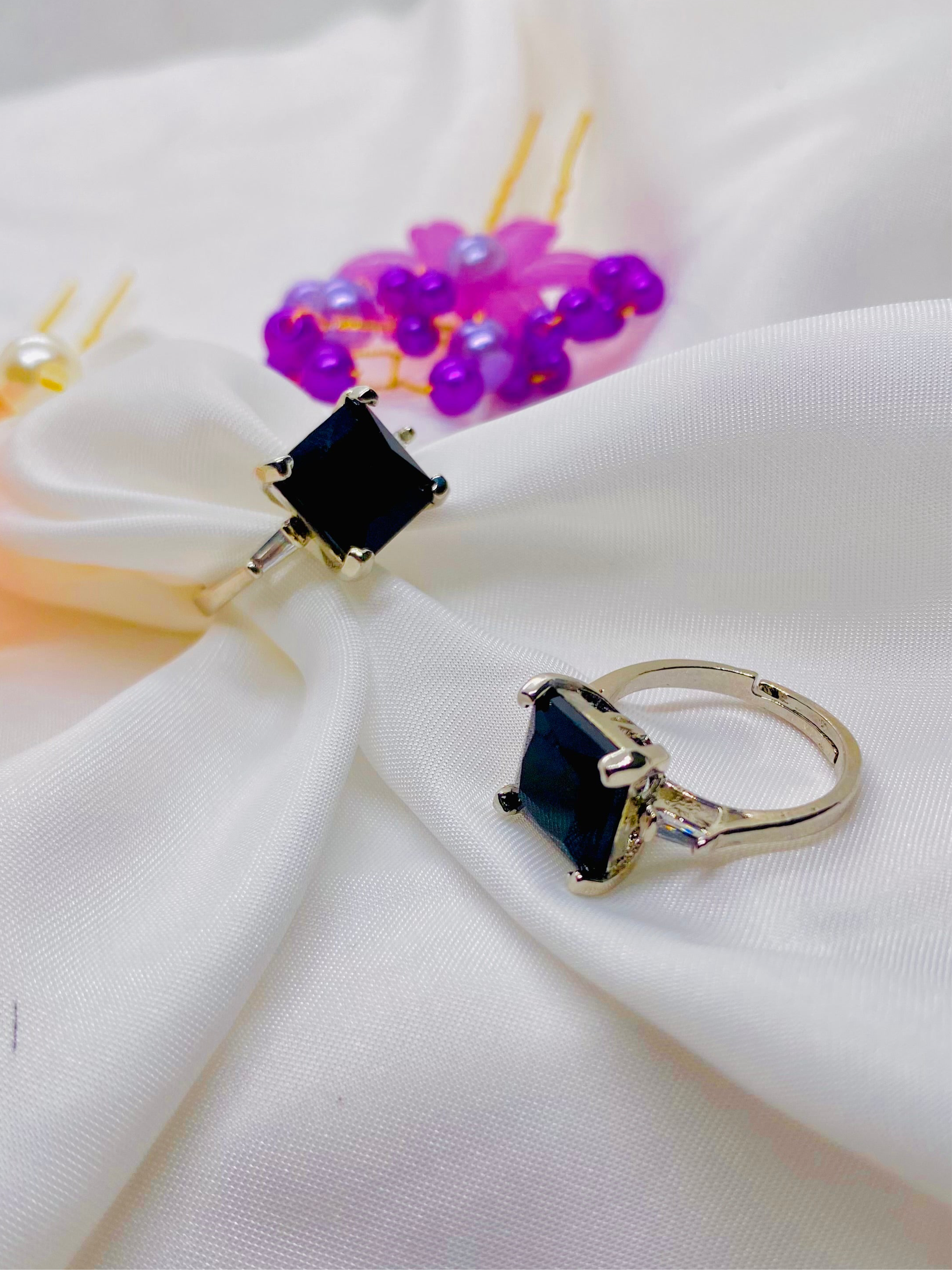 Midnight Elegance – Black Gemstone Statement Ring