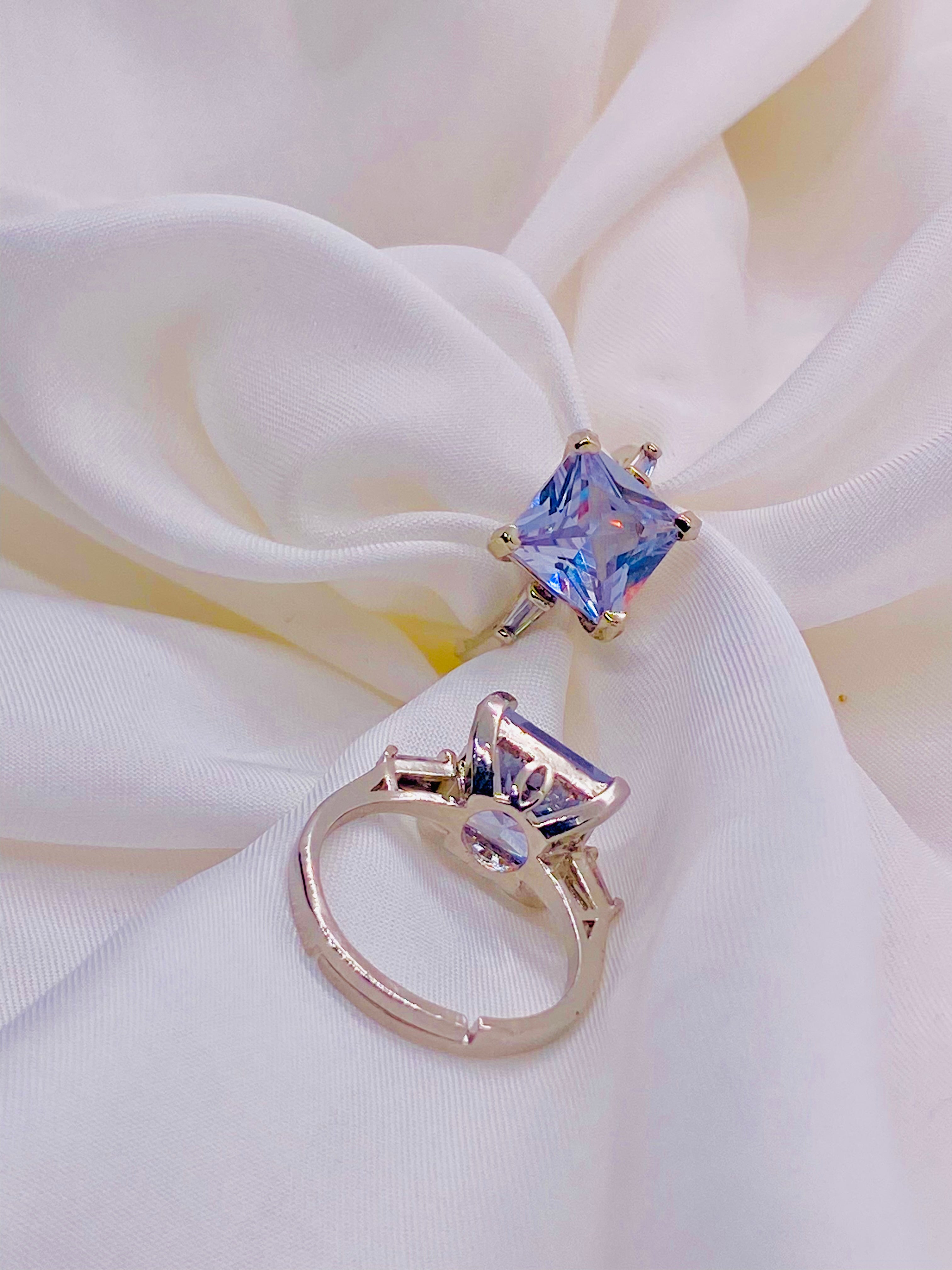 Elegant Princess-Cut Lavender Cubic Zirconia Engagement Ring in Sterling Silver