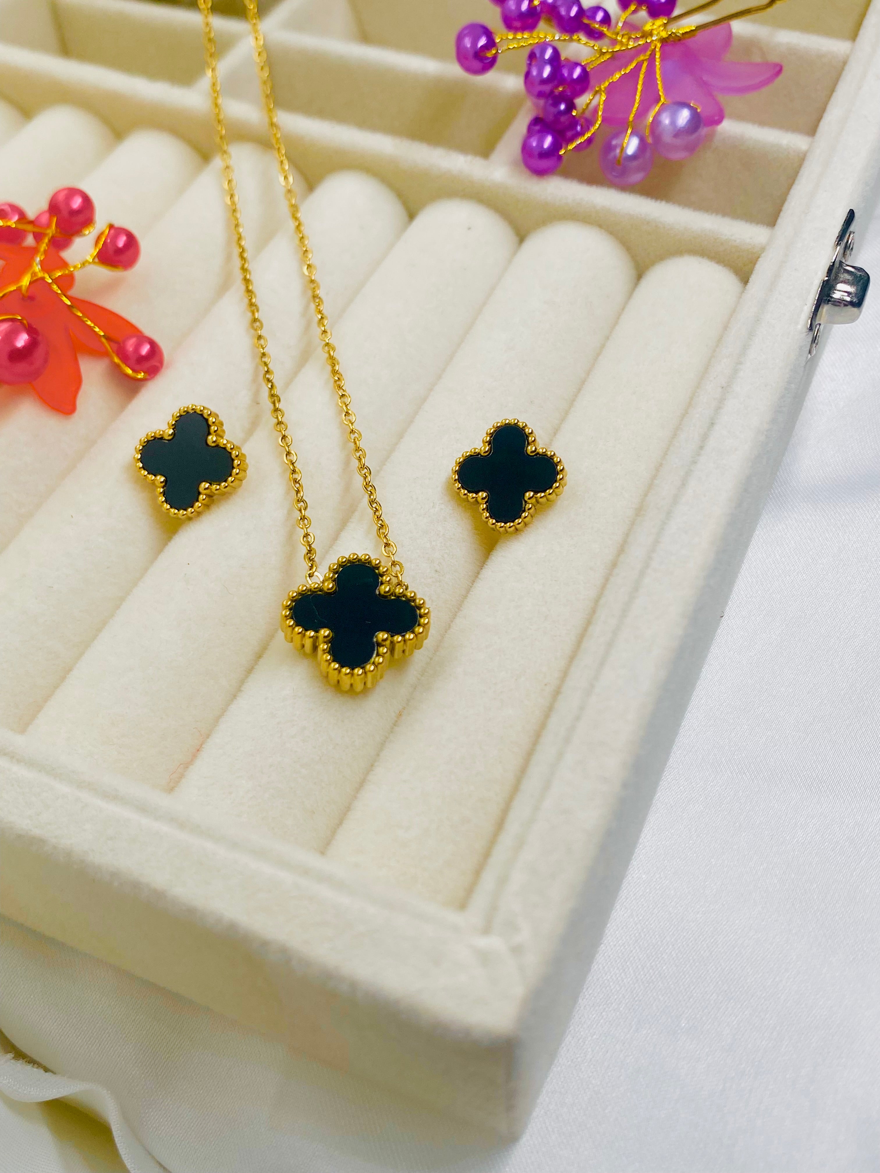 Royal Clover Black Enamel Pendant & Stud Earrings Set