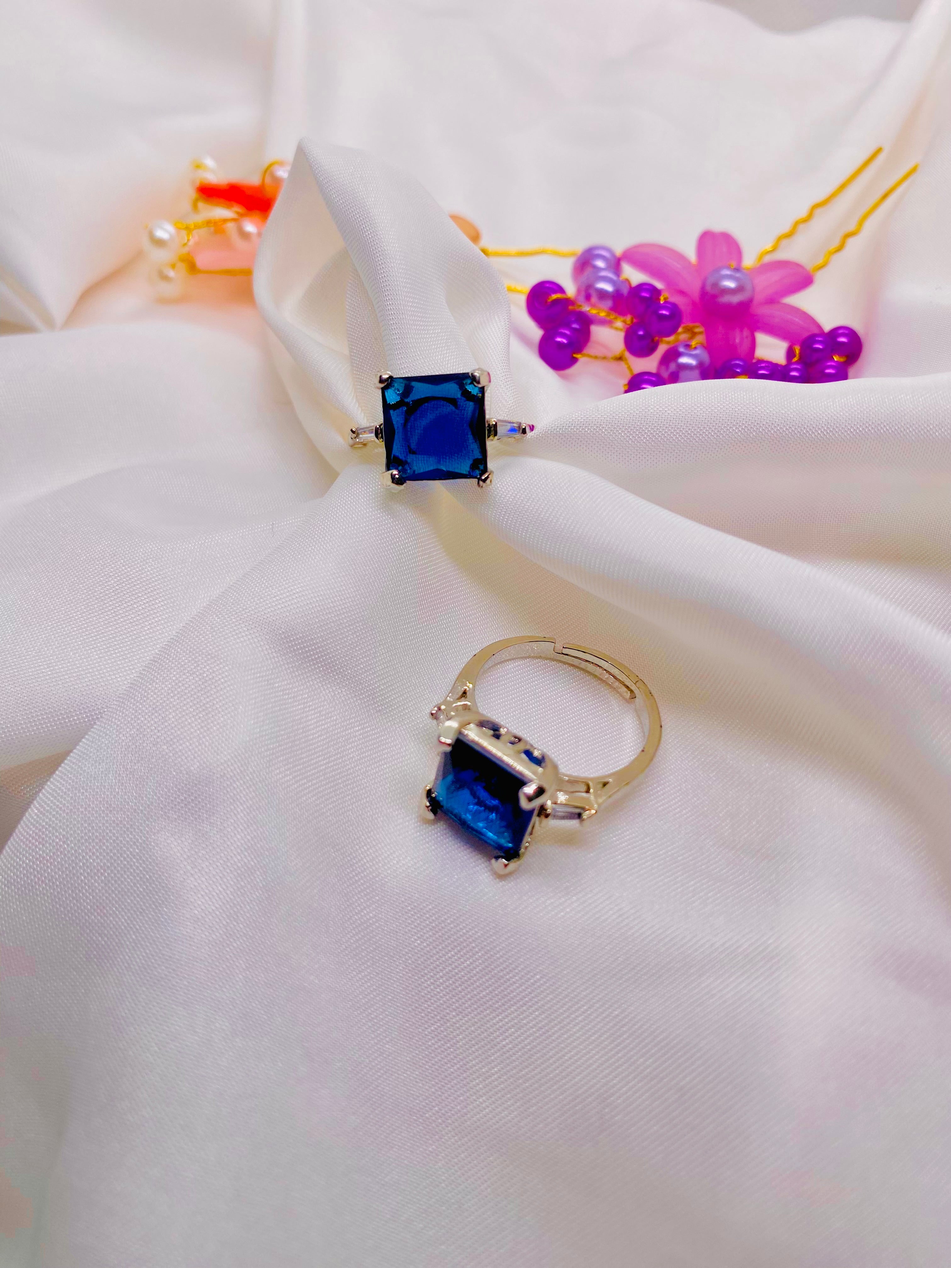 Royal Blue Elegance – Statement Gemstone Ring Set