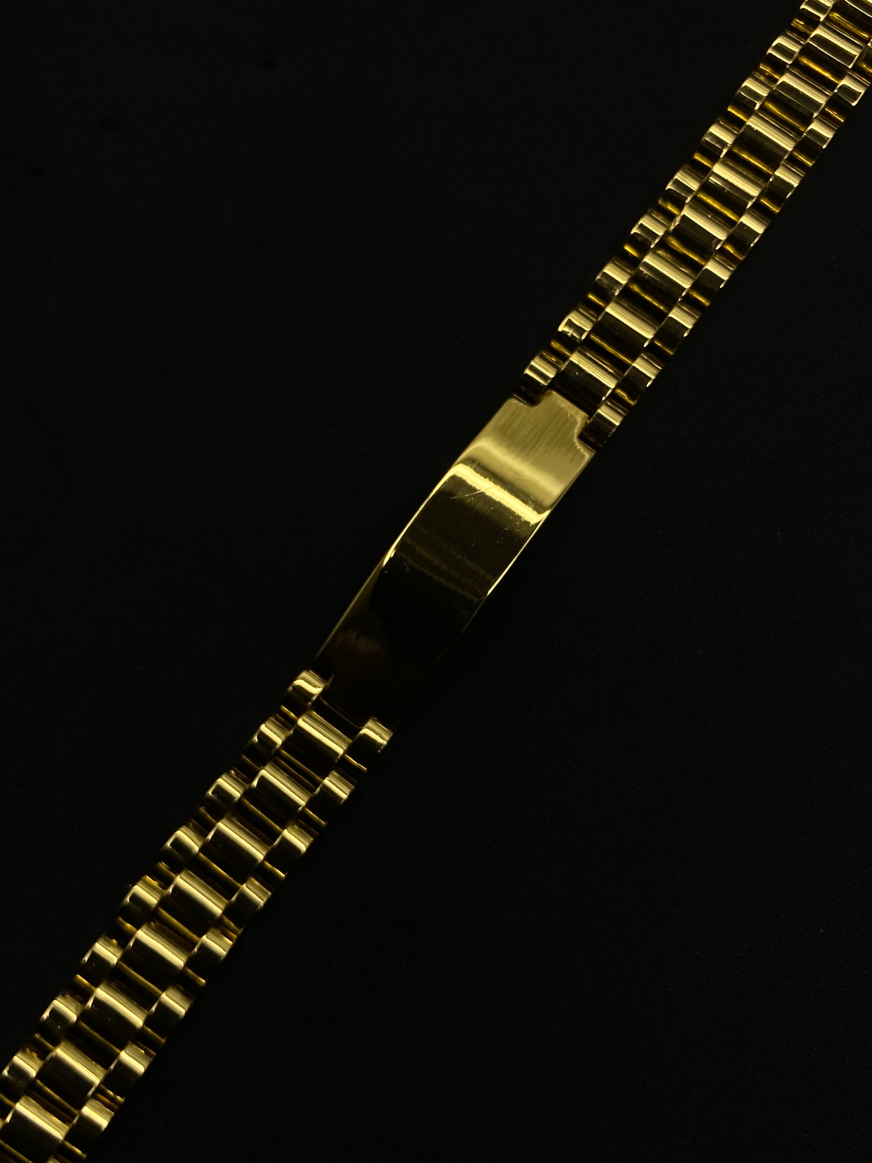 Classic Men’s Gold-Tone Cuban Link Bracelet
