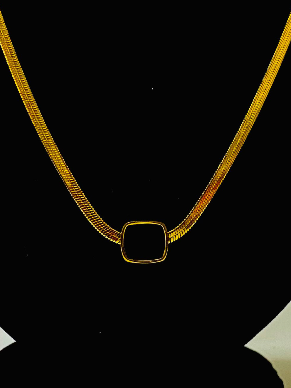 Minimalist Gold Square Pendant Necklace