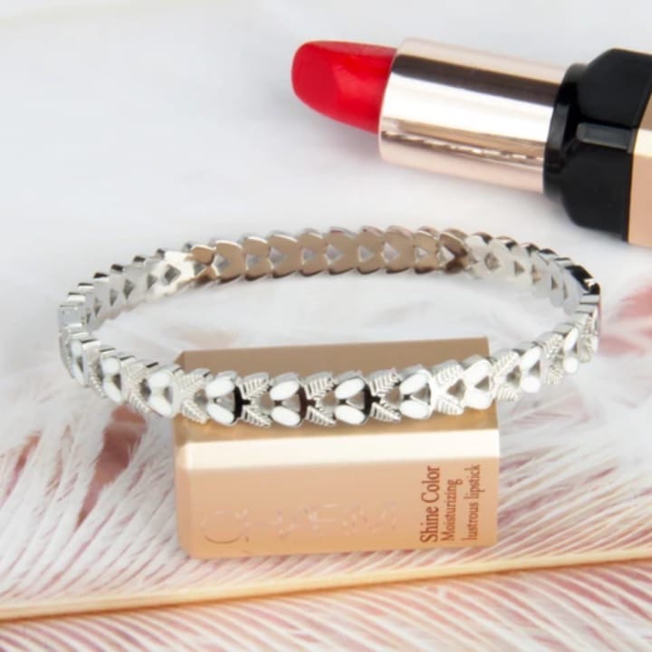 Dual-Tone Leaf Pattern Bracelets