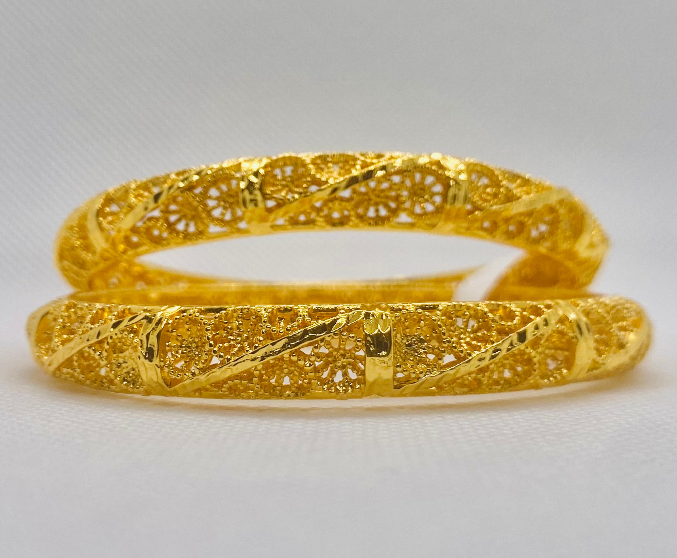 Exquisite 22K Gold Filigree Bangles – Elegant & Timeless Jewelry