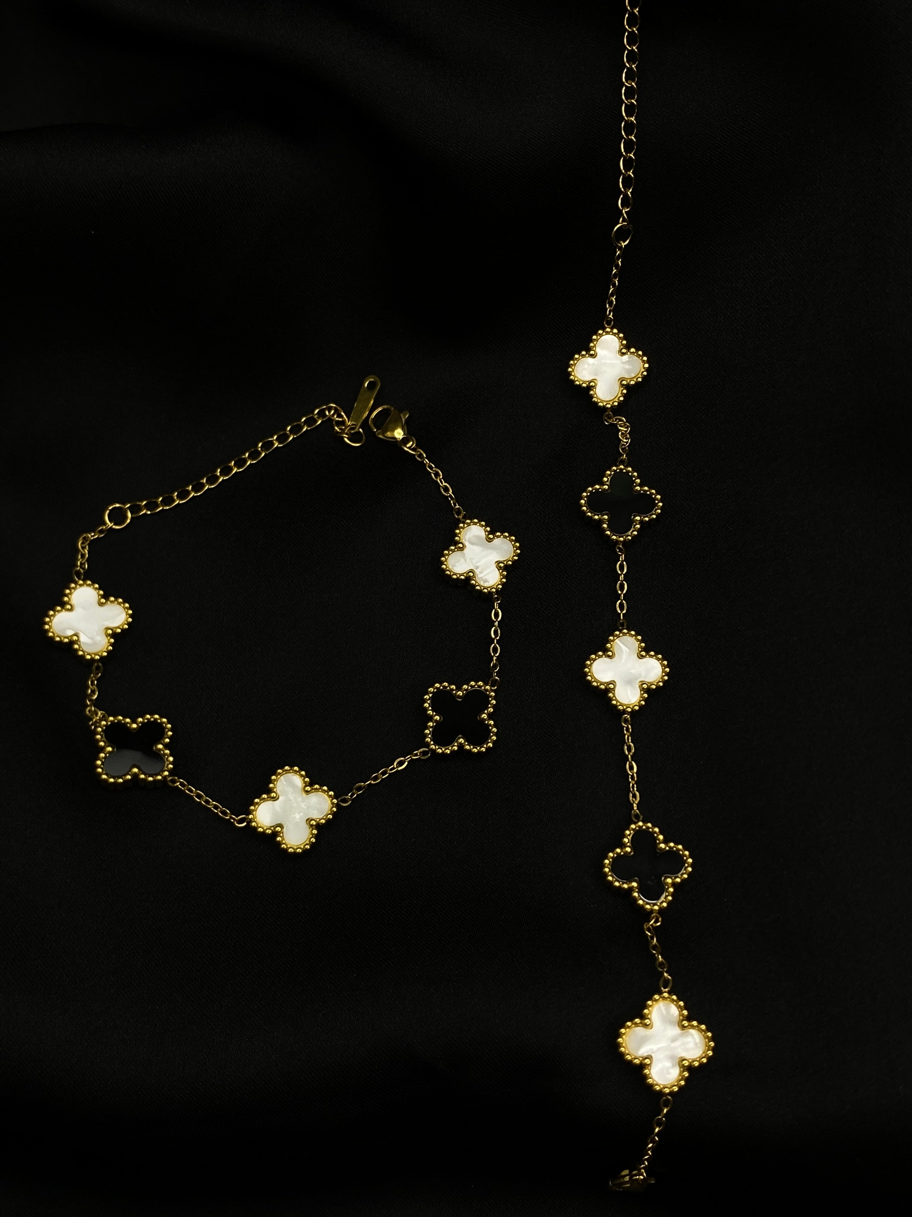 Elegant Gold Clover Bracelet