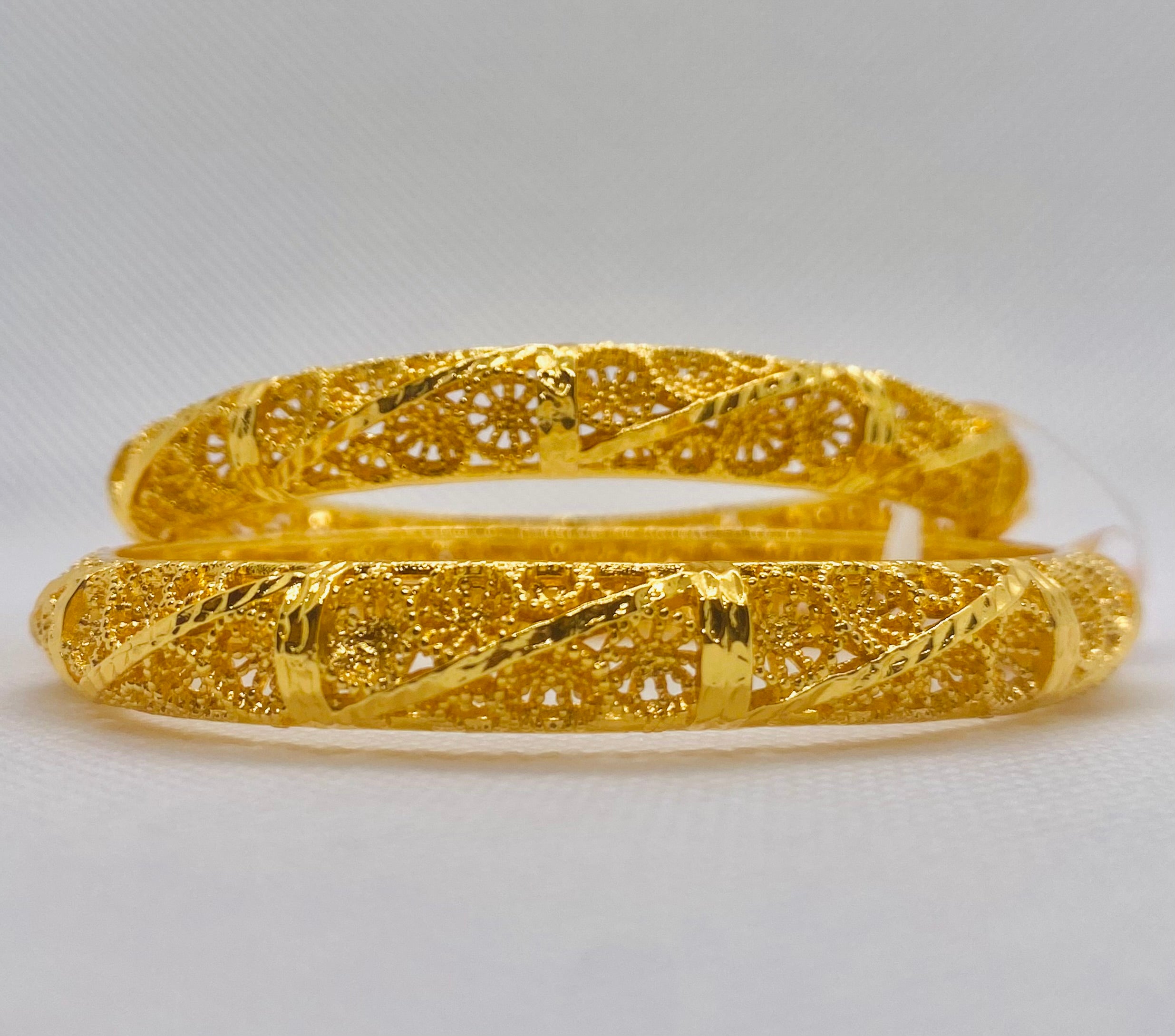 Exquisite 22K Gold Filigree Bangles – Elegant & Timeless Jewelry