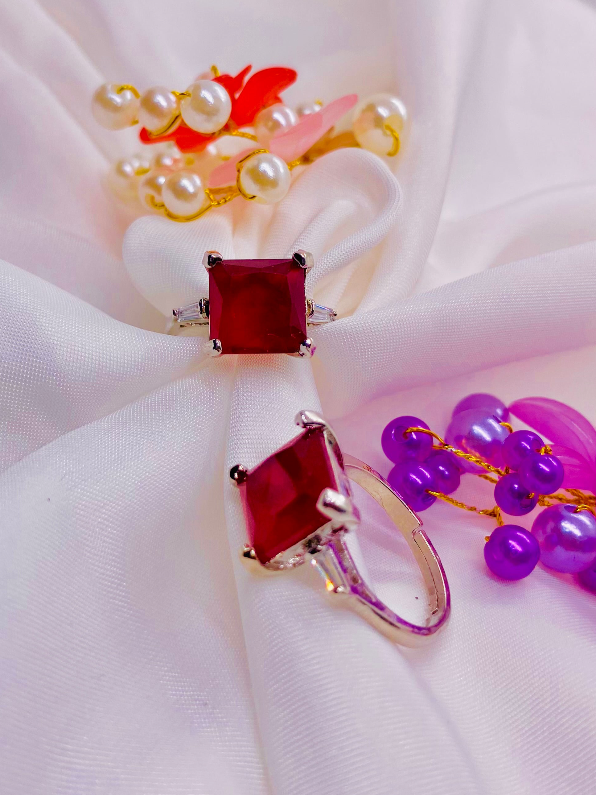 Crimson Charm – Red Gemstone Elegance Ring