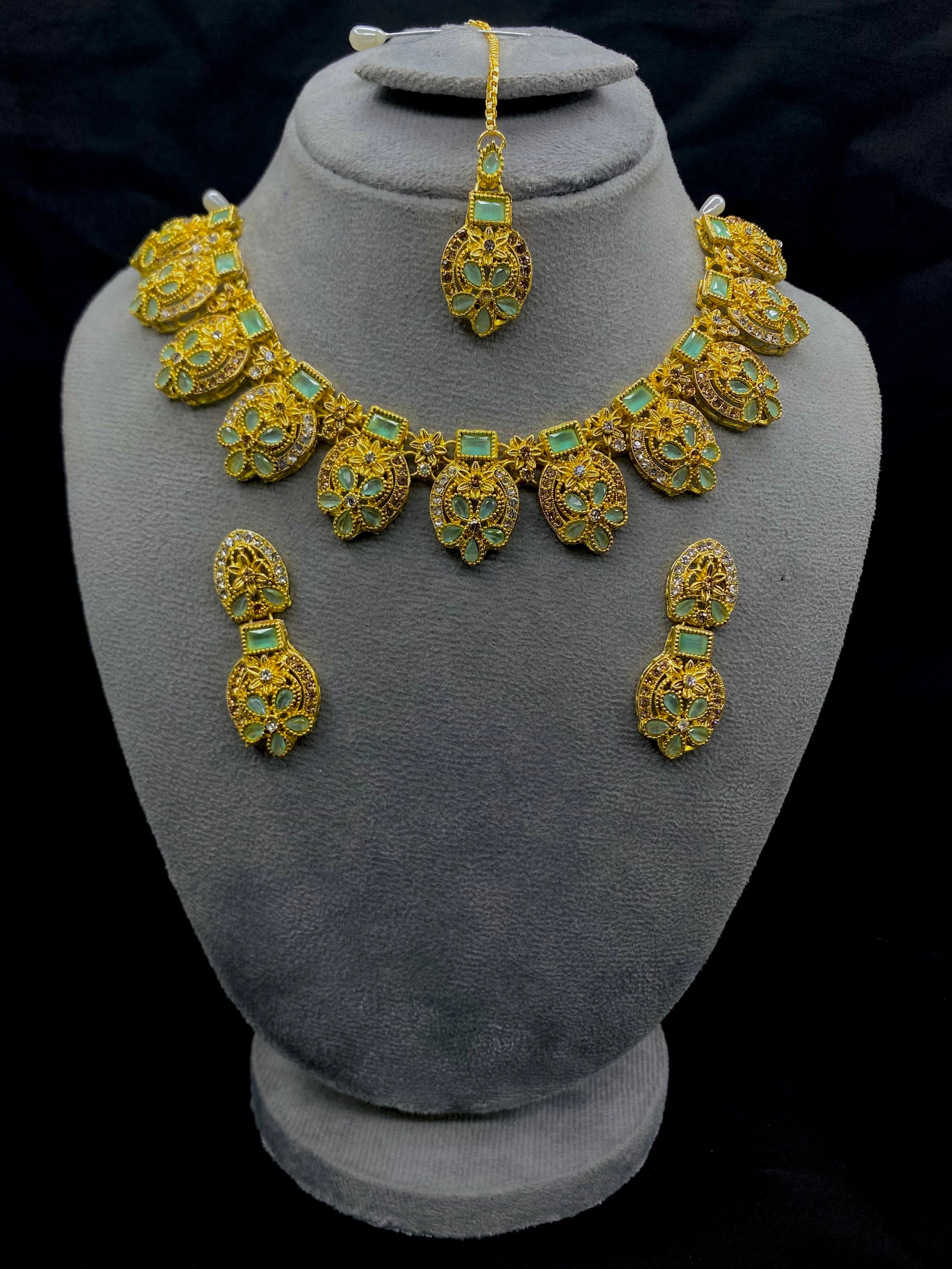 ✨ Golden Bahar Set (بہار)