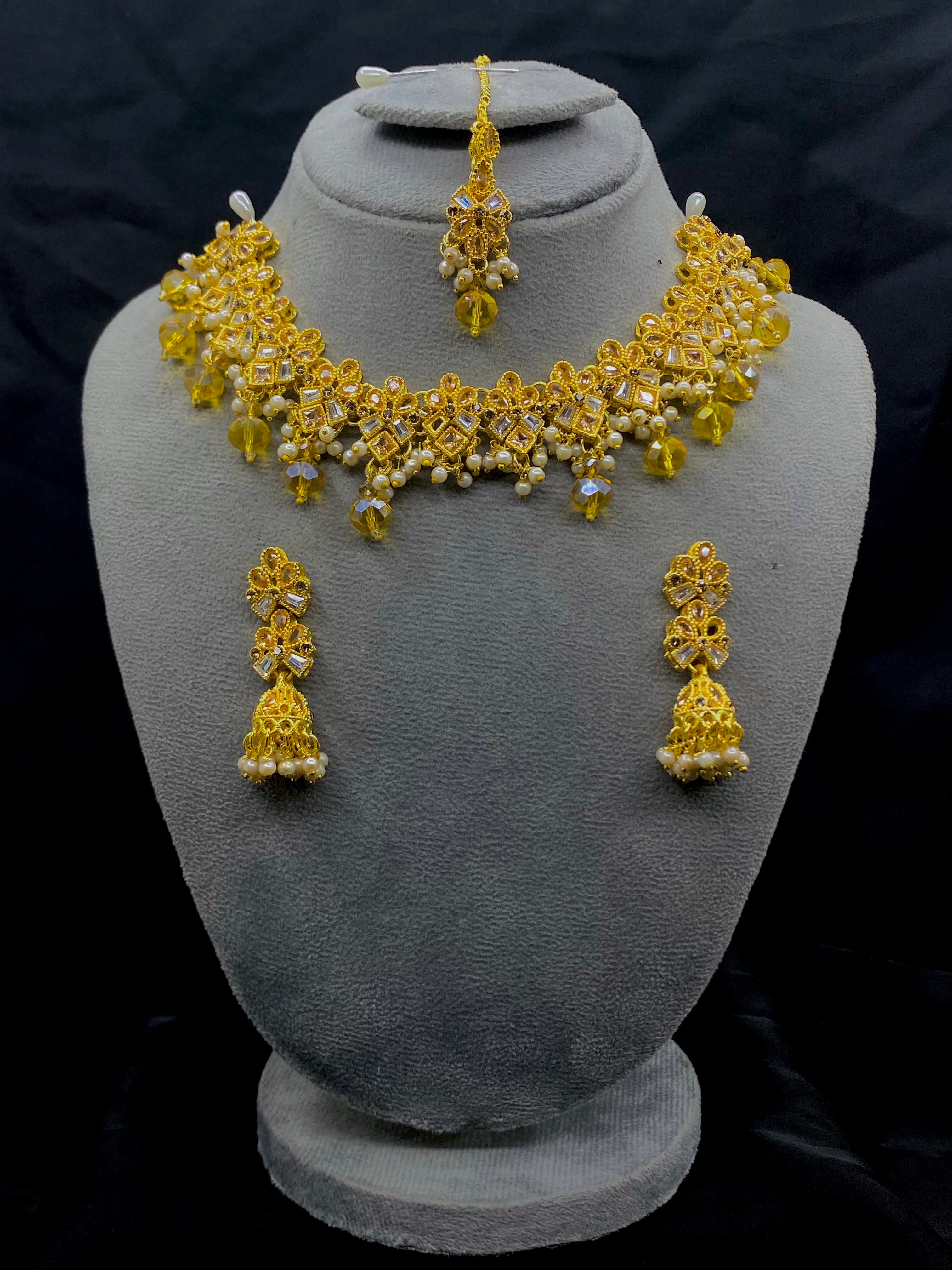 ✨ Golden Sitara Set (ستارہ)