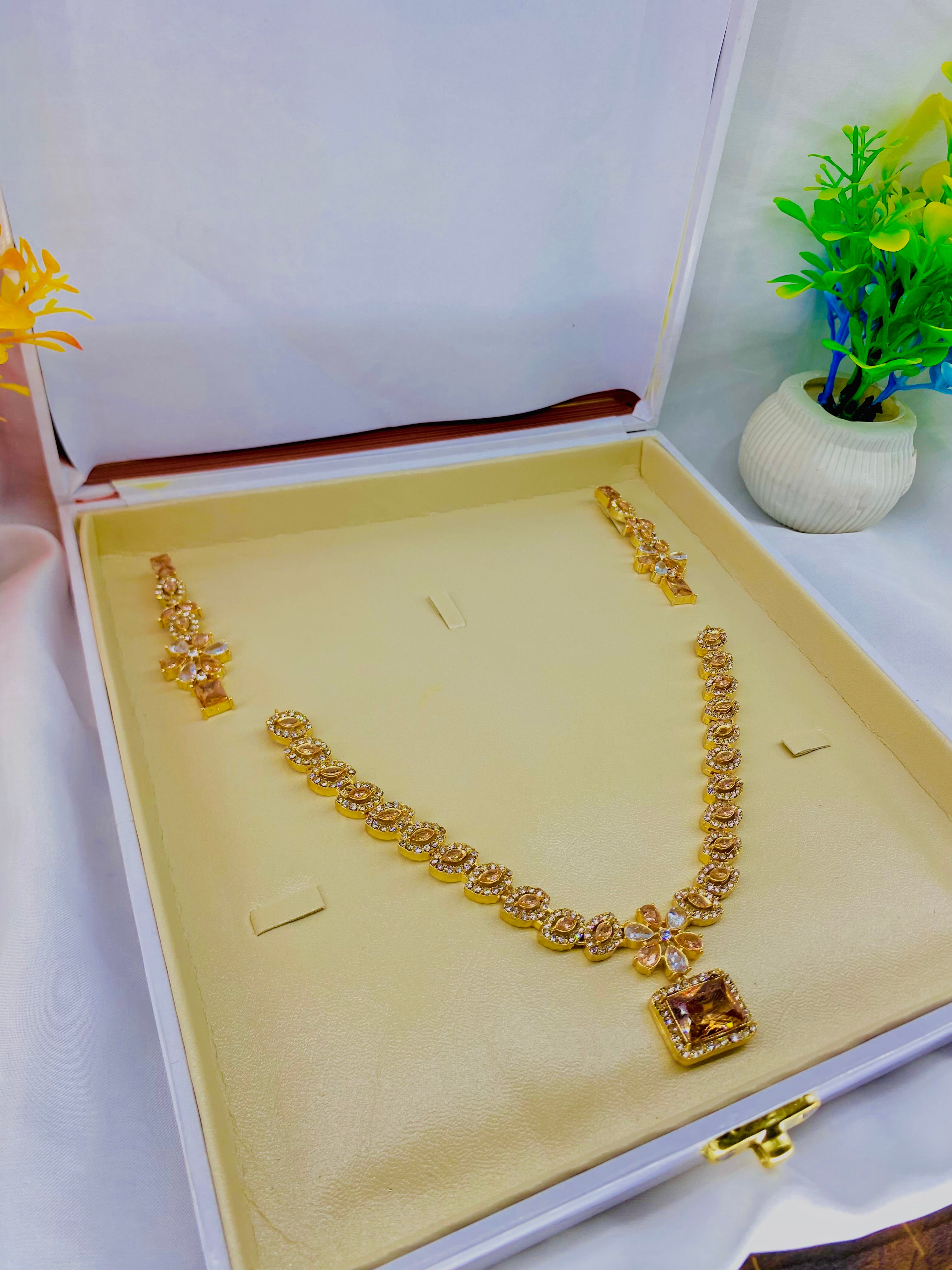 Golden Amber Grace Necklace Set
