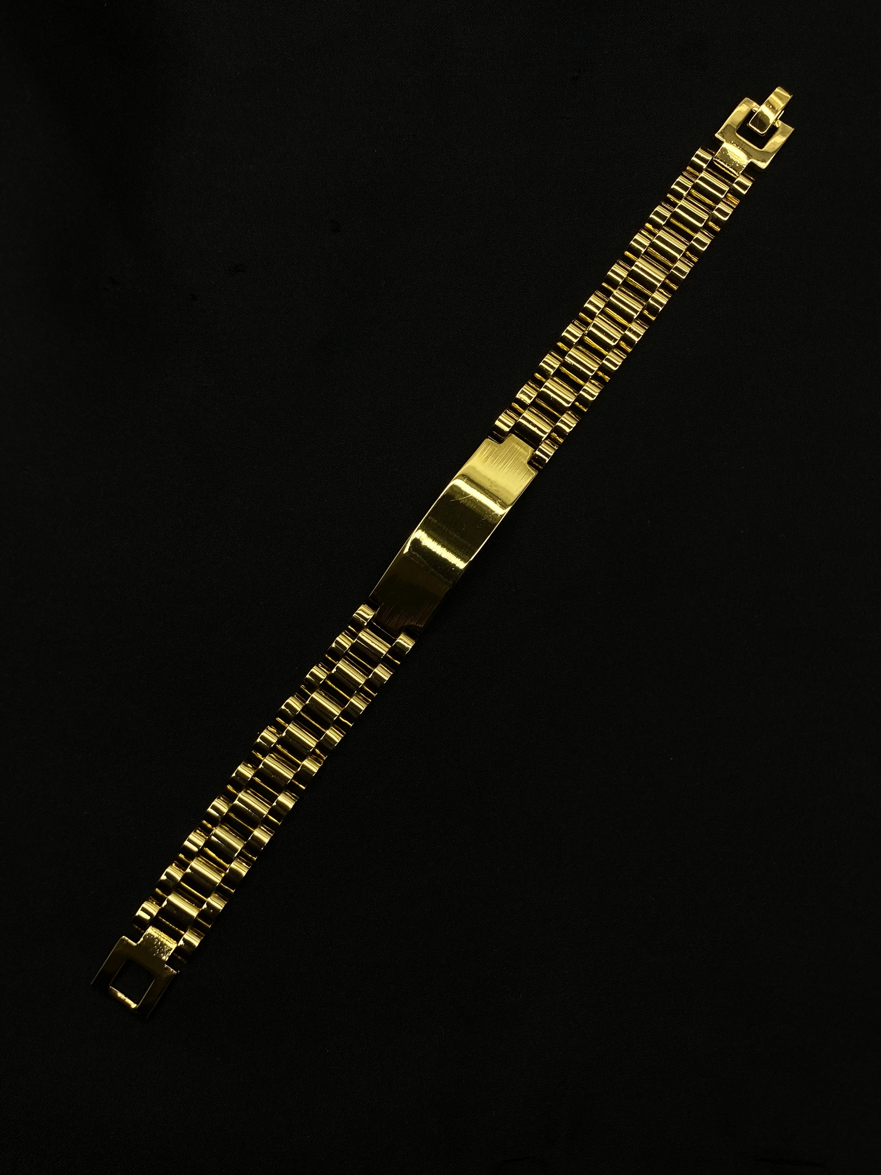 Classic Men’s Gold-Tone Cuban Link Bracelet