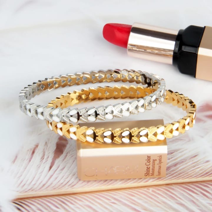 Dual-Tone Leaf Pattern Bracelets