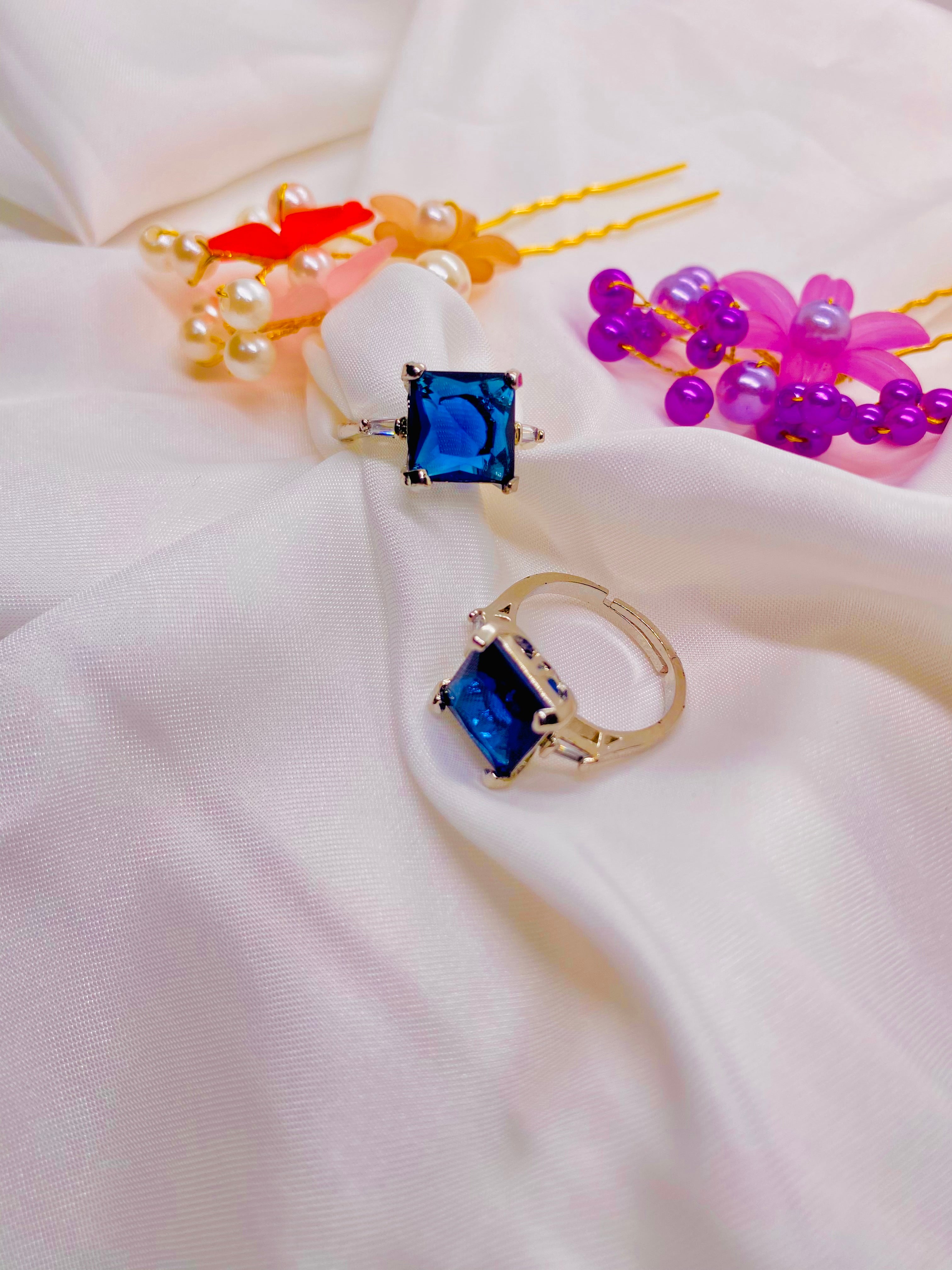 Royal Blue Elegance – Statement Gemstone Ring Set
