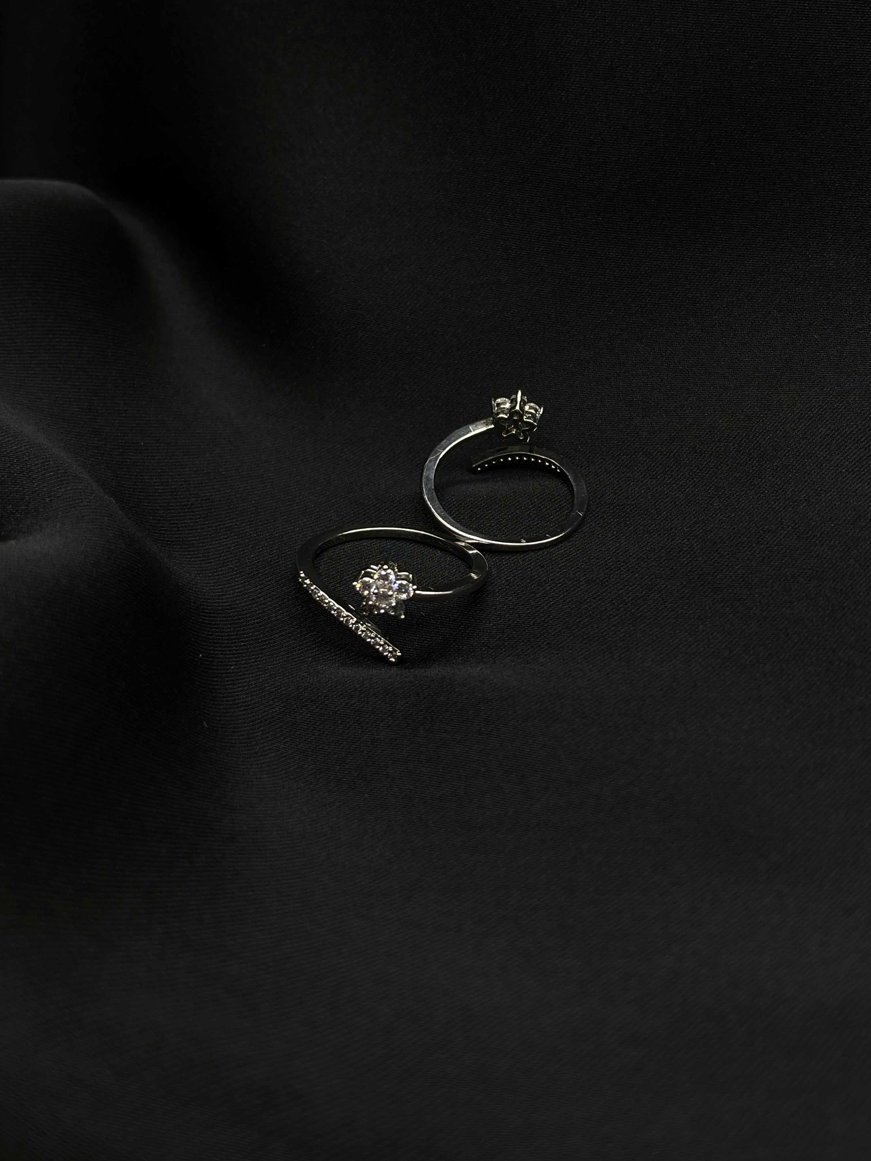 Floral Elegance: Diamond Flower Ring