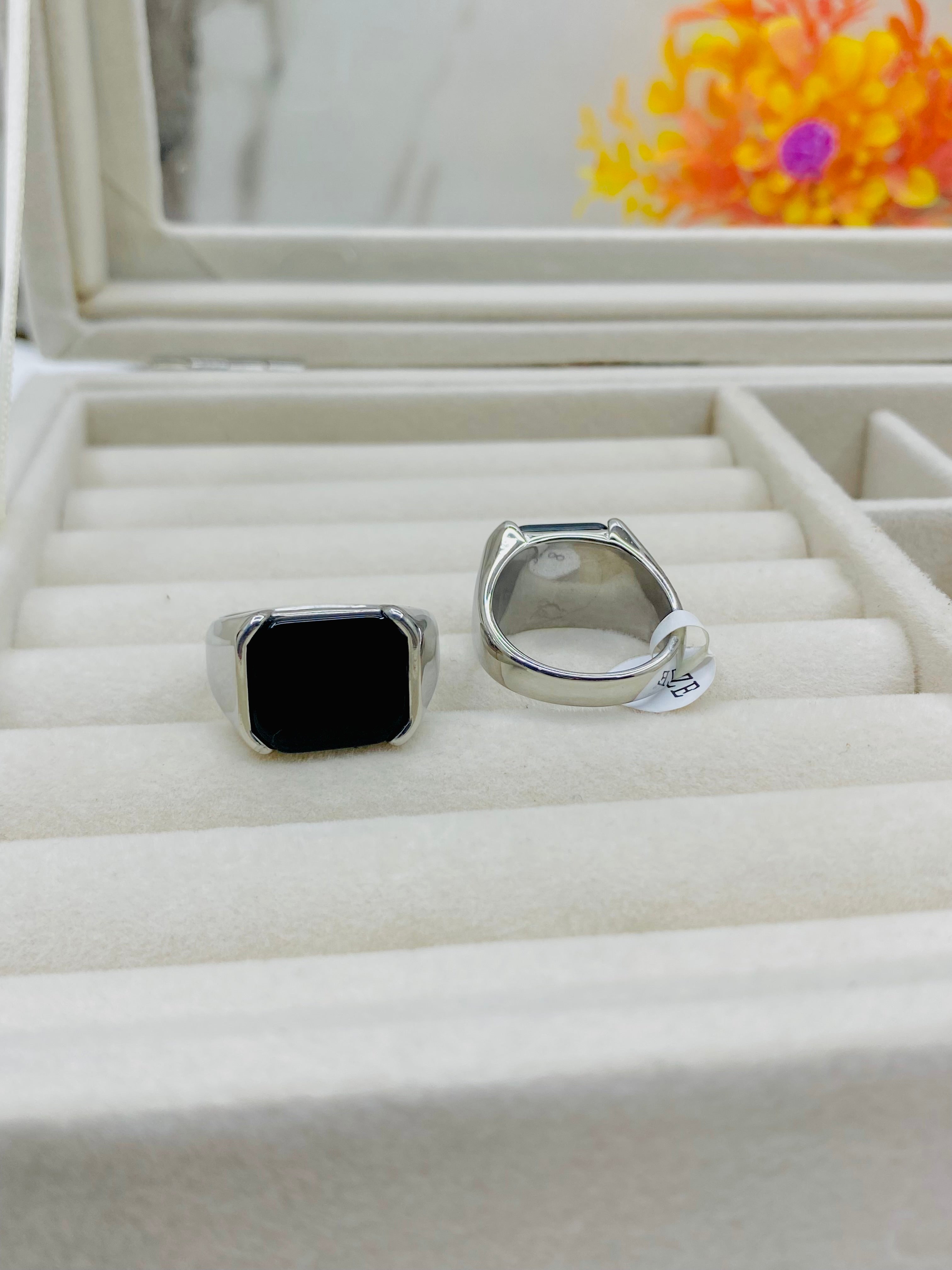 Elegant Black Onyx Statement Ring
