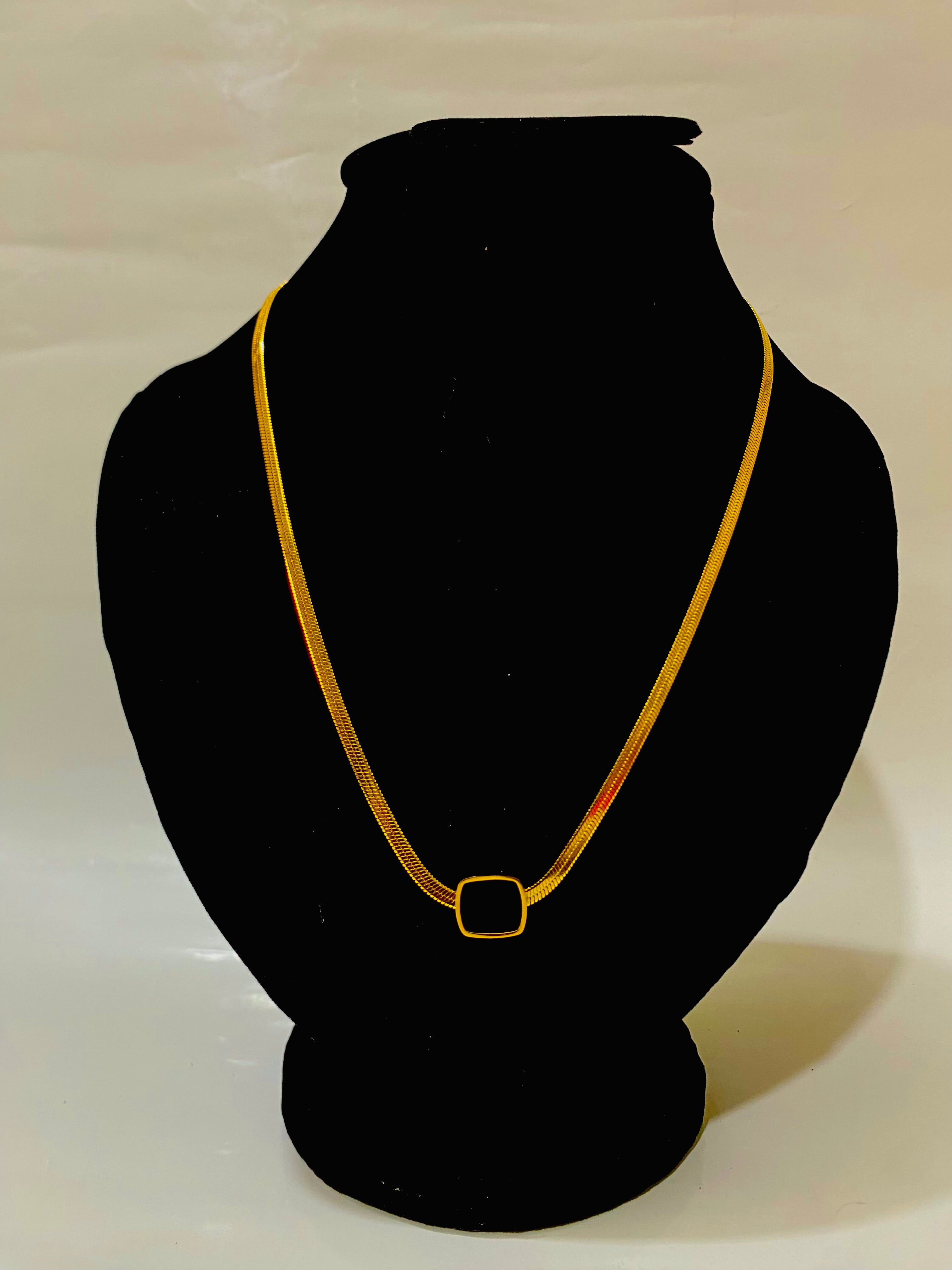 Minimalist Gold Square Pendant Necklace