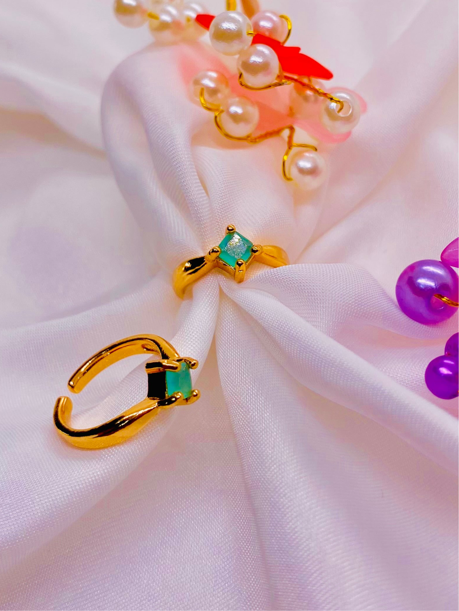Emerald Square Solitaire Gold Ring