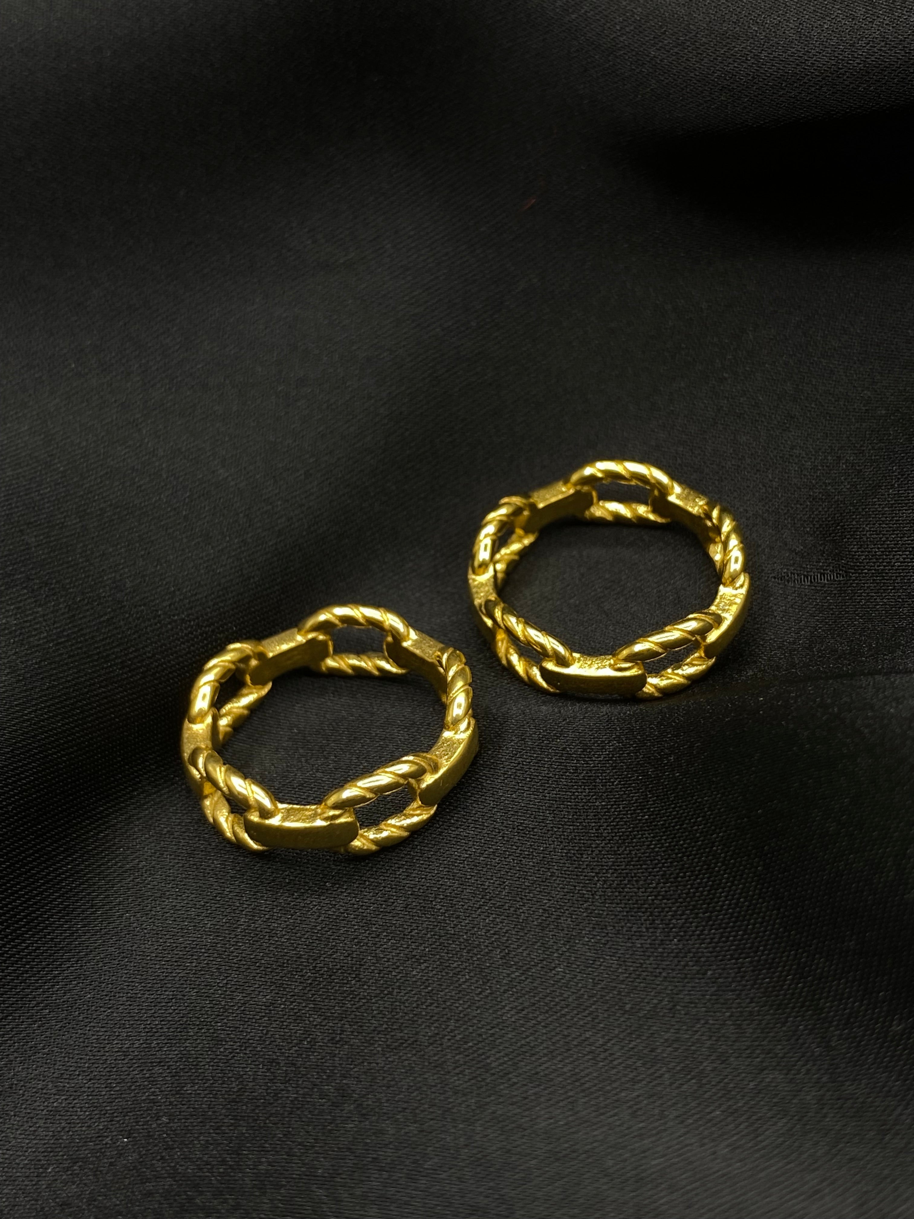 Textured Chain-Style Ring