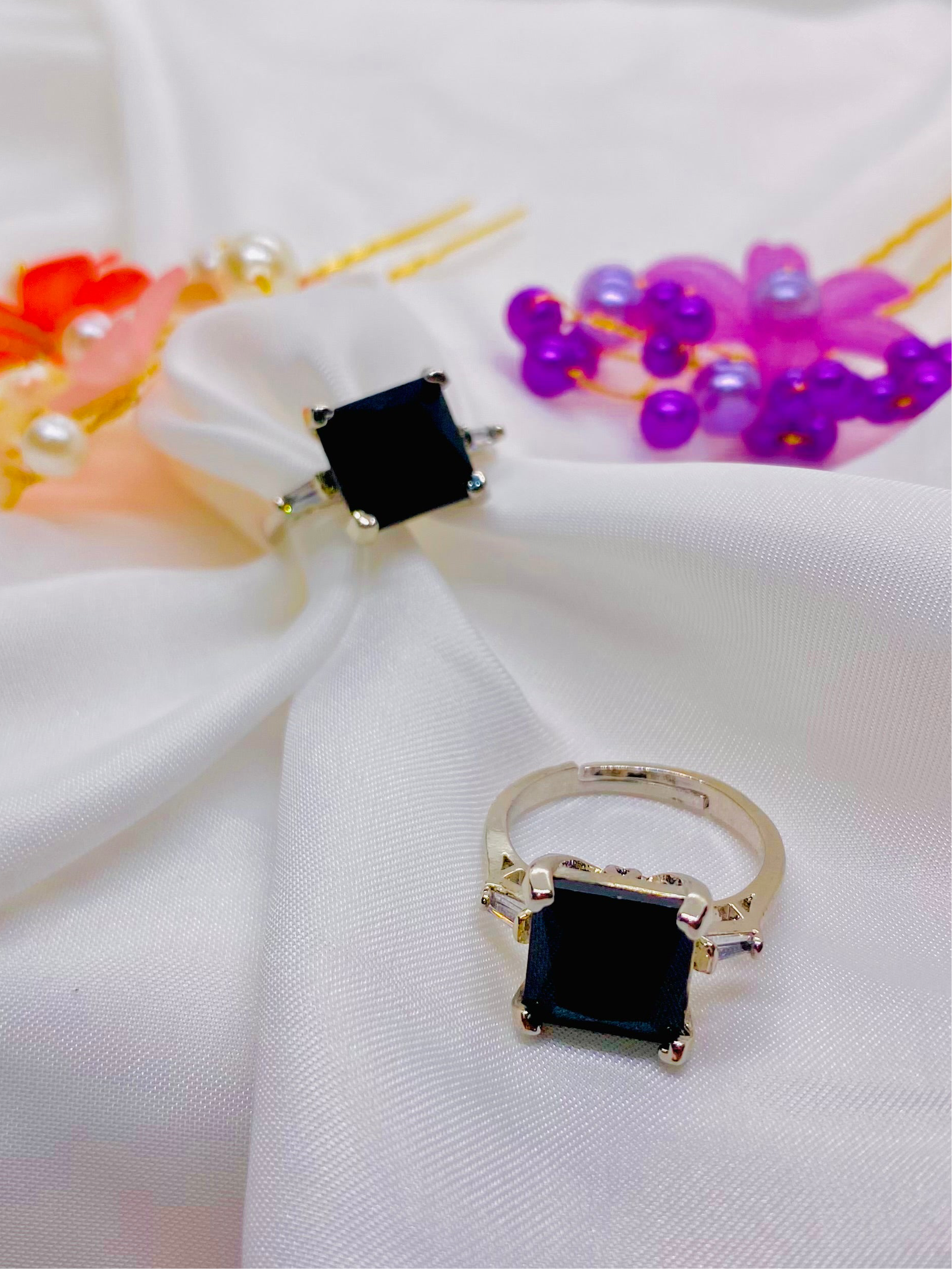 Midnight Elegance – Black Gemstone Statement Ring