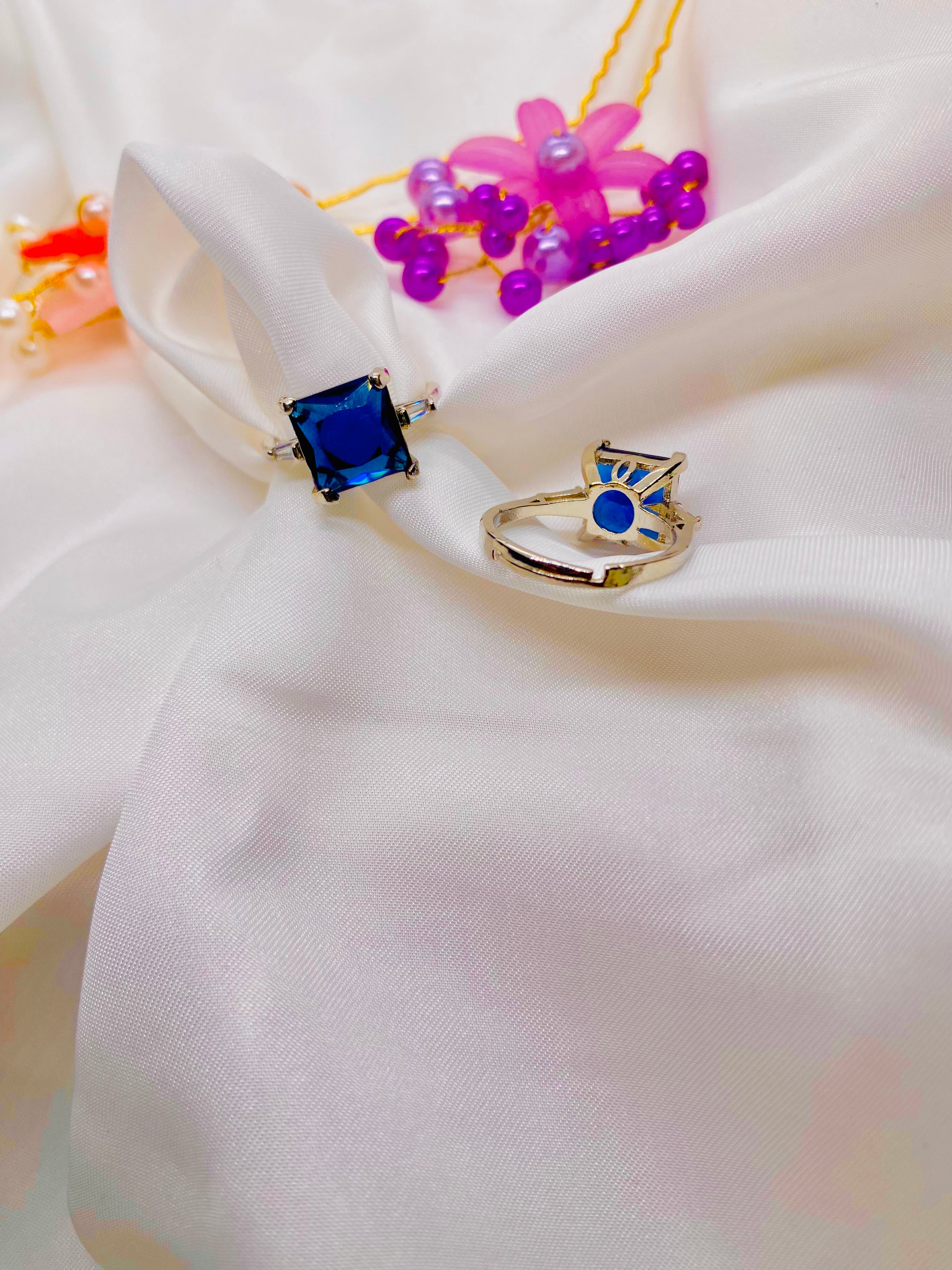Royal Blue Elegance – Statement Gemstone Ring Set