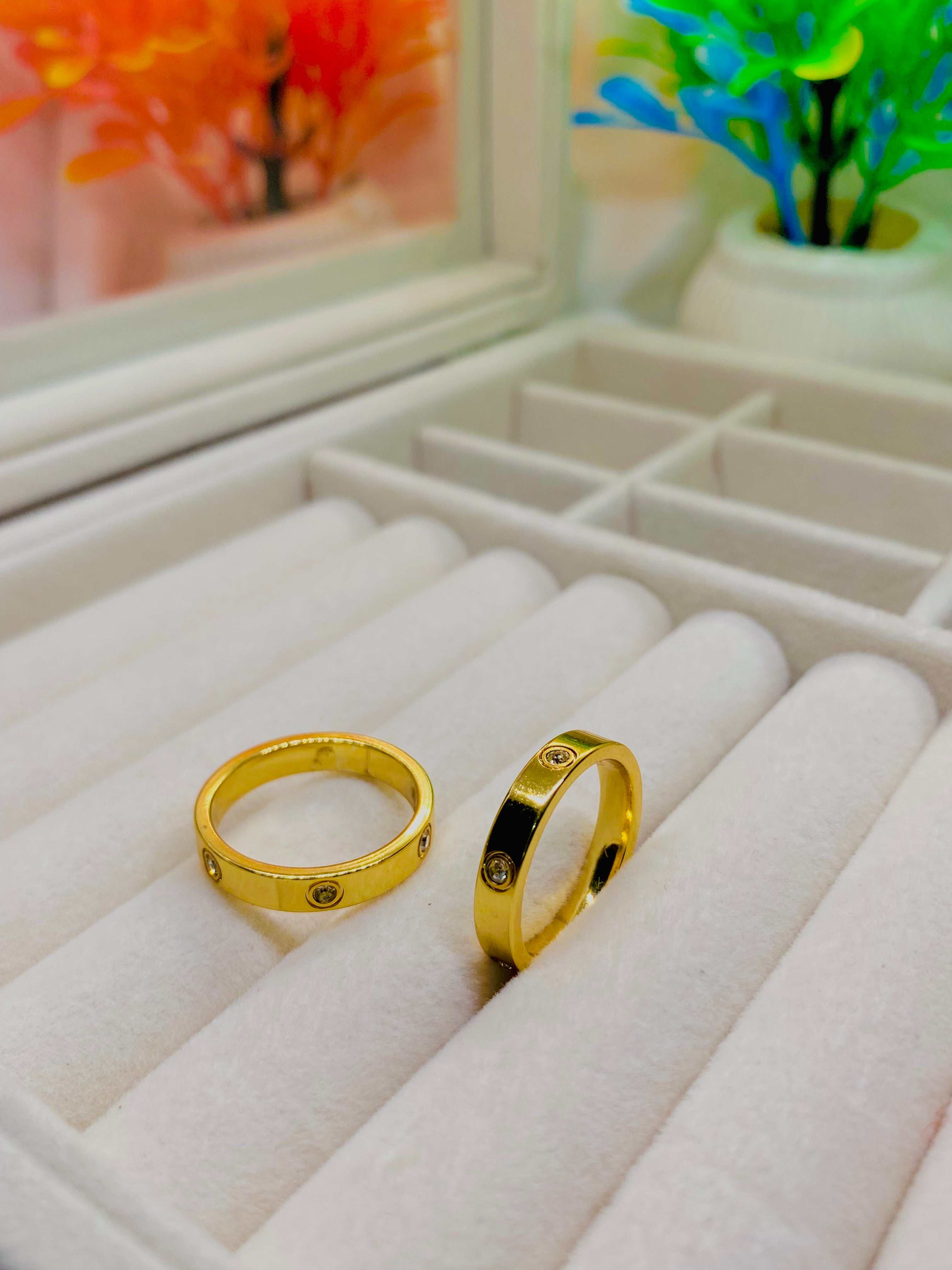 Elegant Gold Band with Diamond Accents